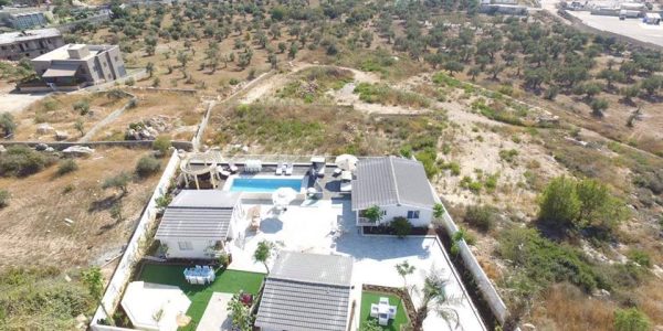 מאנו ווילג' גלאטרוול (5)